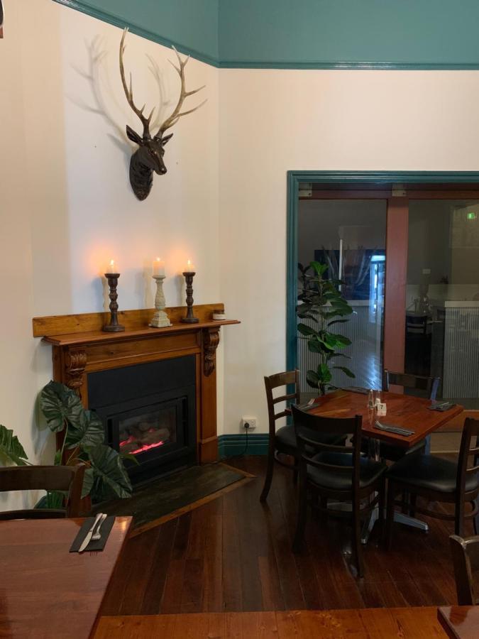 Rochester Tavern Hotel ภายนอก รูปภาพ